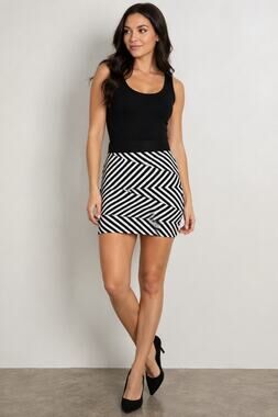 Monteau Black White Geometric Striped Bodycon Mini Skirt Elastic Waist Size L